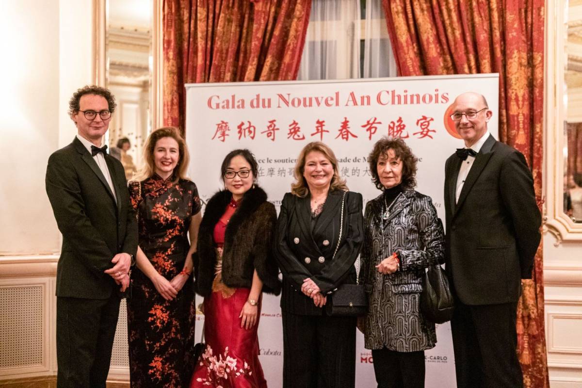 From left to right, M. Guy Antognelli, Mme Vanessa Raffaelli, Mme Xiaoqin Wang, S.E. Madame Marie-Pascale Boisson, Mme Marie-Catherine Caruso-Ravera et M. Pascal Camia