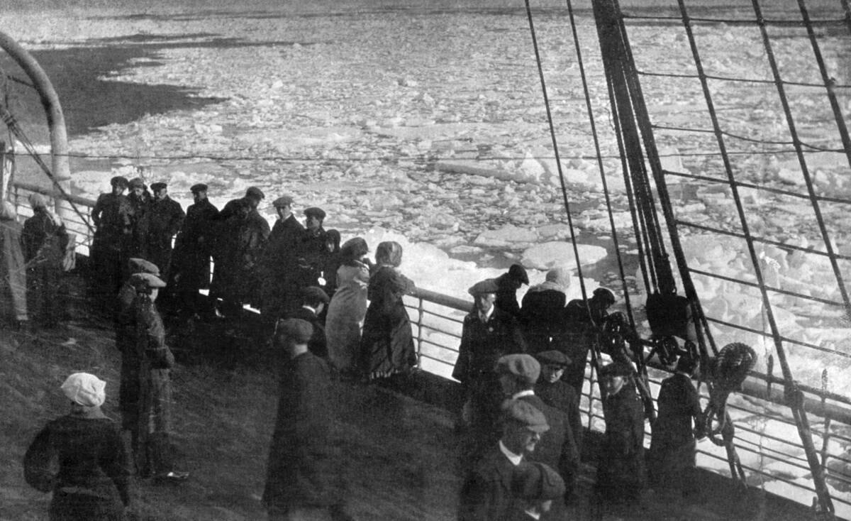 Survivors of the Titanic Honour a Brave Monegasque