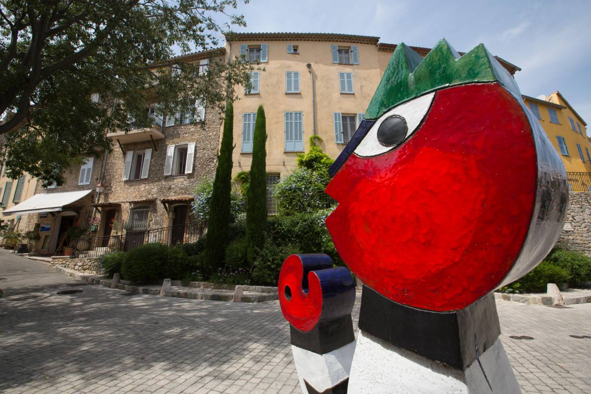 In the Footsteps of Picasso in Mougins