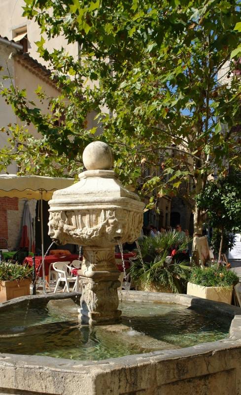 Fontaine Saint-Laurent in Ollioules