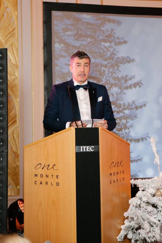 €32,000 raised at the 5th Orthodox Christmas Gala