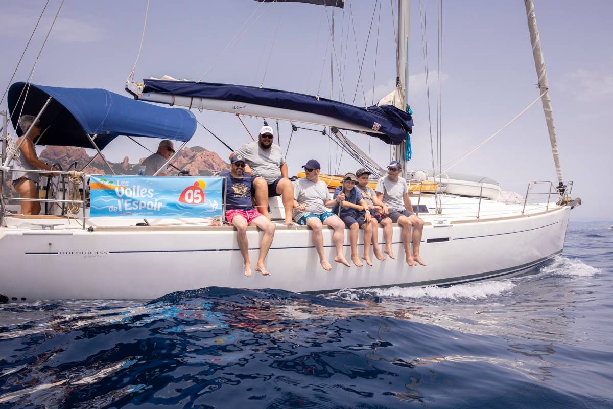 Les Voiles de l’Espoir.A wind of hope for children