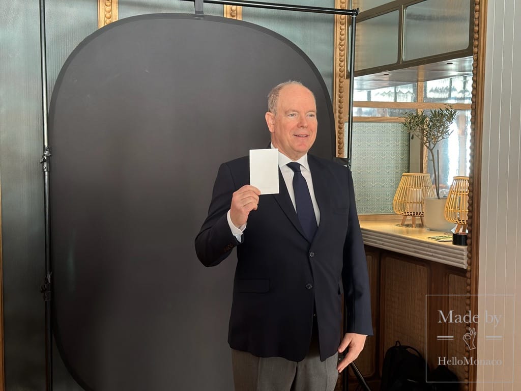 White Cards in Monaco : A Playbook for Peace in the World
