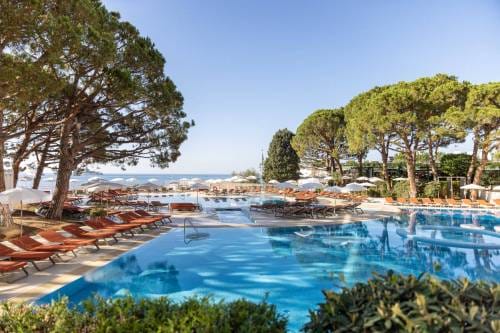 Le Meridien Beach Plaza