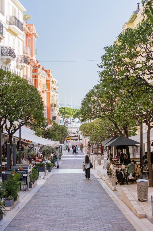 Princess Caroline Street: did you know to which of the Grimaldis it owes its name?