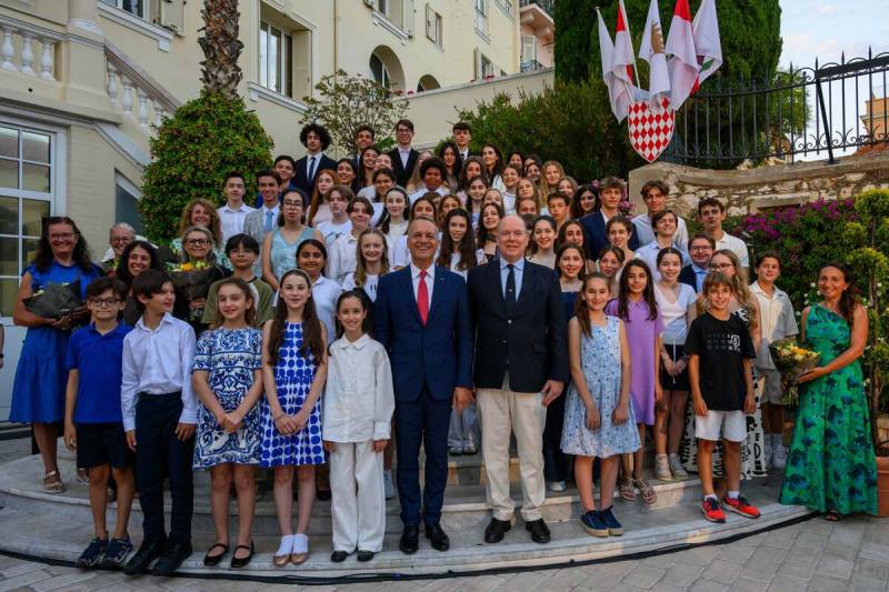 Prince Albert II awards Monegasque Language Competition Winners