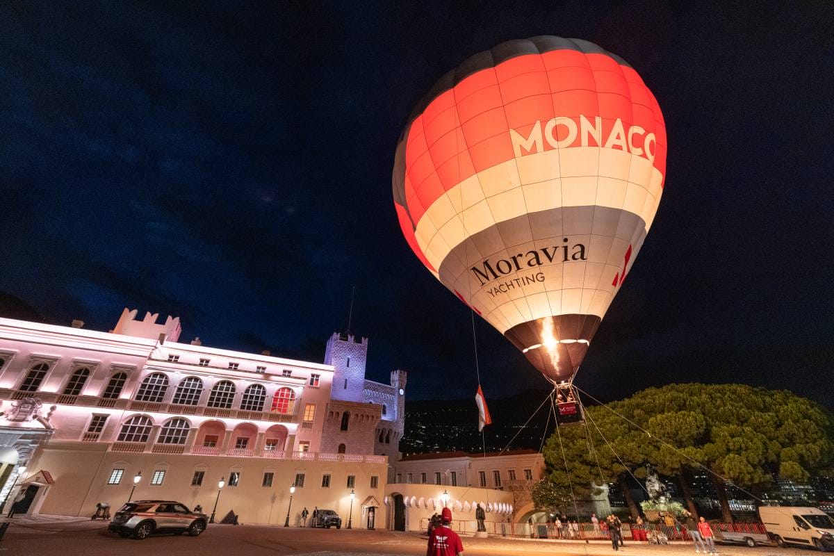 Monaco Unveils Its Ecological Hot Air Balloon