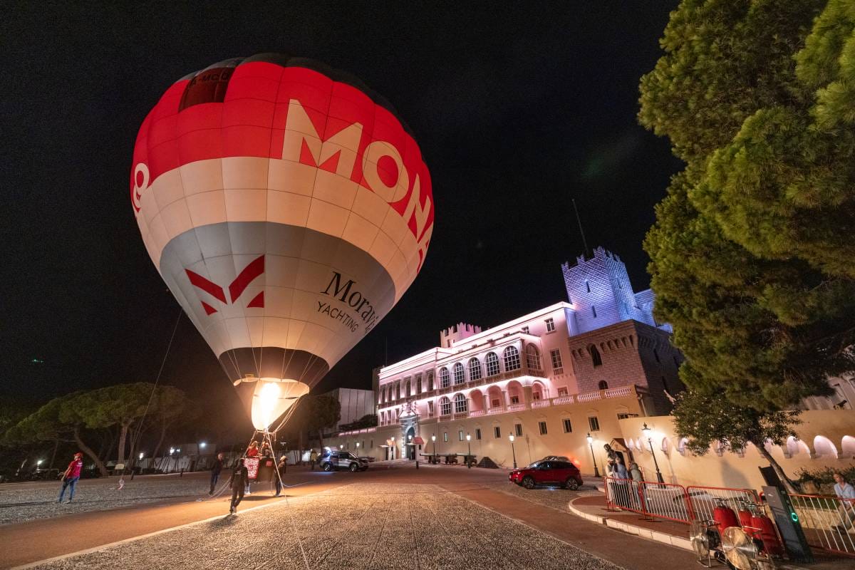 Monaco Unveils Its Ecological Hot Air Balloon