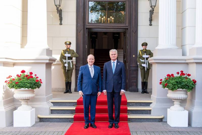 Prince Albert II visits Lithuania’s Presidential Palace
