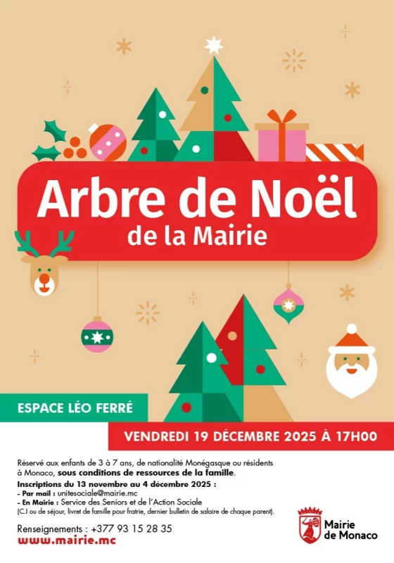 The Town Hall Christmas Tree