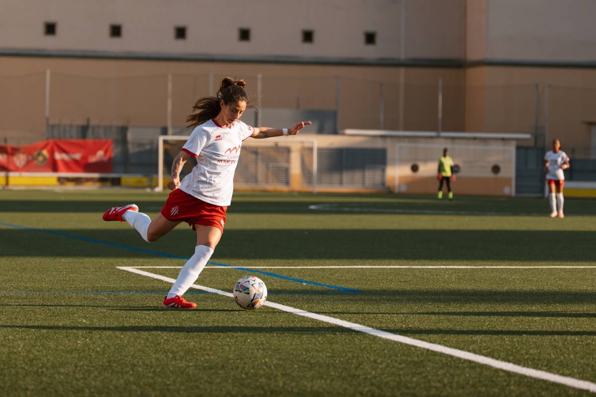 This last Sunday, Monaco United Football Club played the first home match in its history at the Didier Deschamps Stadium in Cap-d’Ail, facing Mougins for the fourth round of the championship.