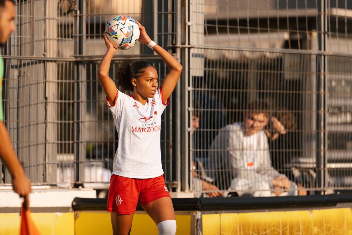 This last Sunday, Monaco United Football Club played the first home match in its history at the Didier Deschamps Stadium in Cap-d’Ail, facing Mougins for the fourth round of the championship.