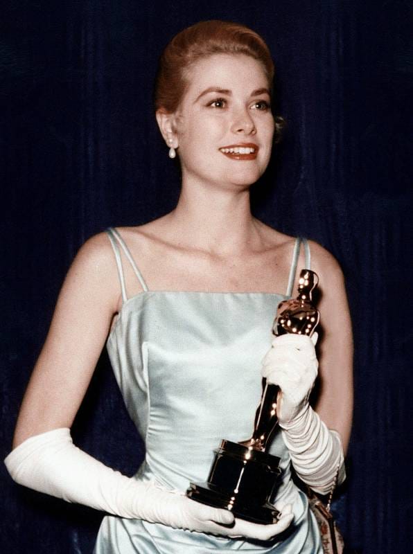 70 Years Ago: Grace Kelly wins the Oscar for The Country Girl