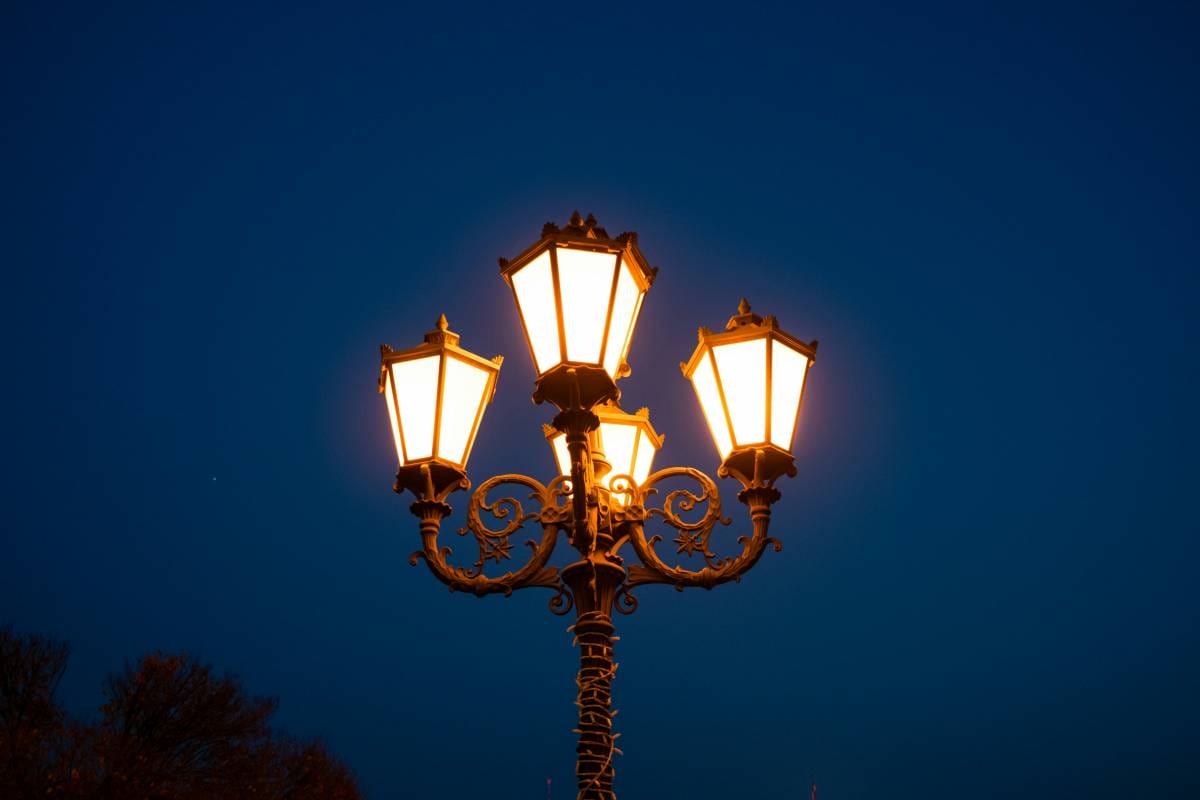 After Dusk at Larvotto: How Light Is Completing Monaco’s Seafront Story