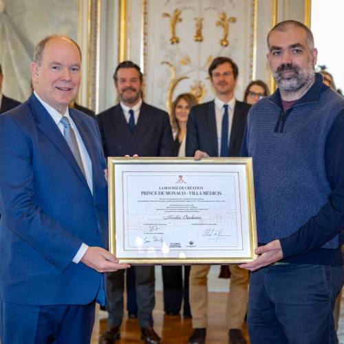 Prince Albert II presented Nicolas Daubanes with the Prince of Monaco - Villa Medici creation grant
