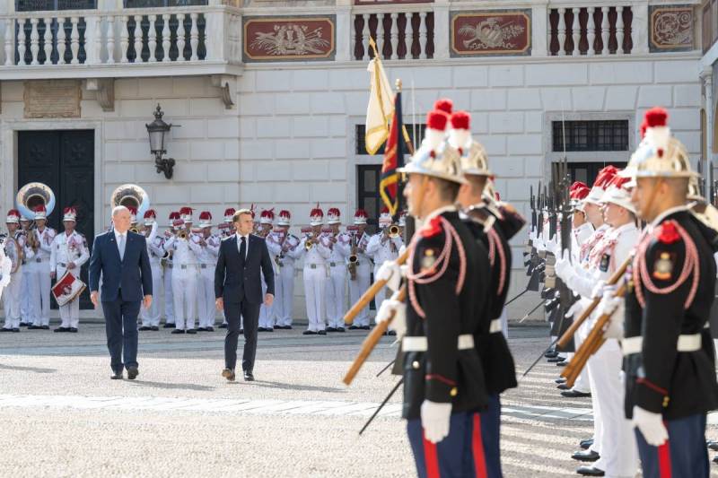 When Presidents Visit Princes: The Intimate History of French State Visits to Monaco