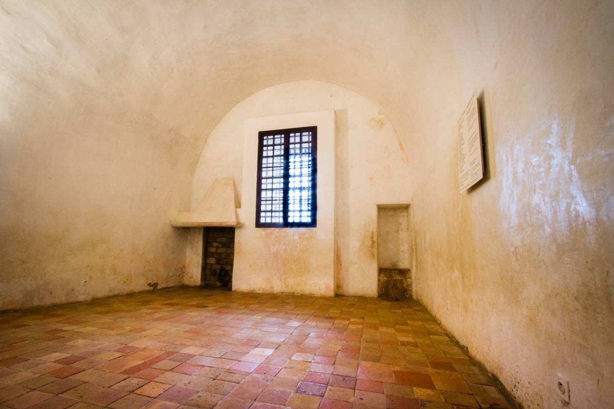 Sainte-Marguerite, a mysterious little paradise in the Bay of Cannes