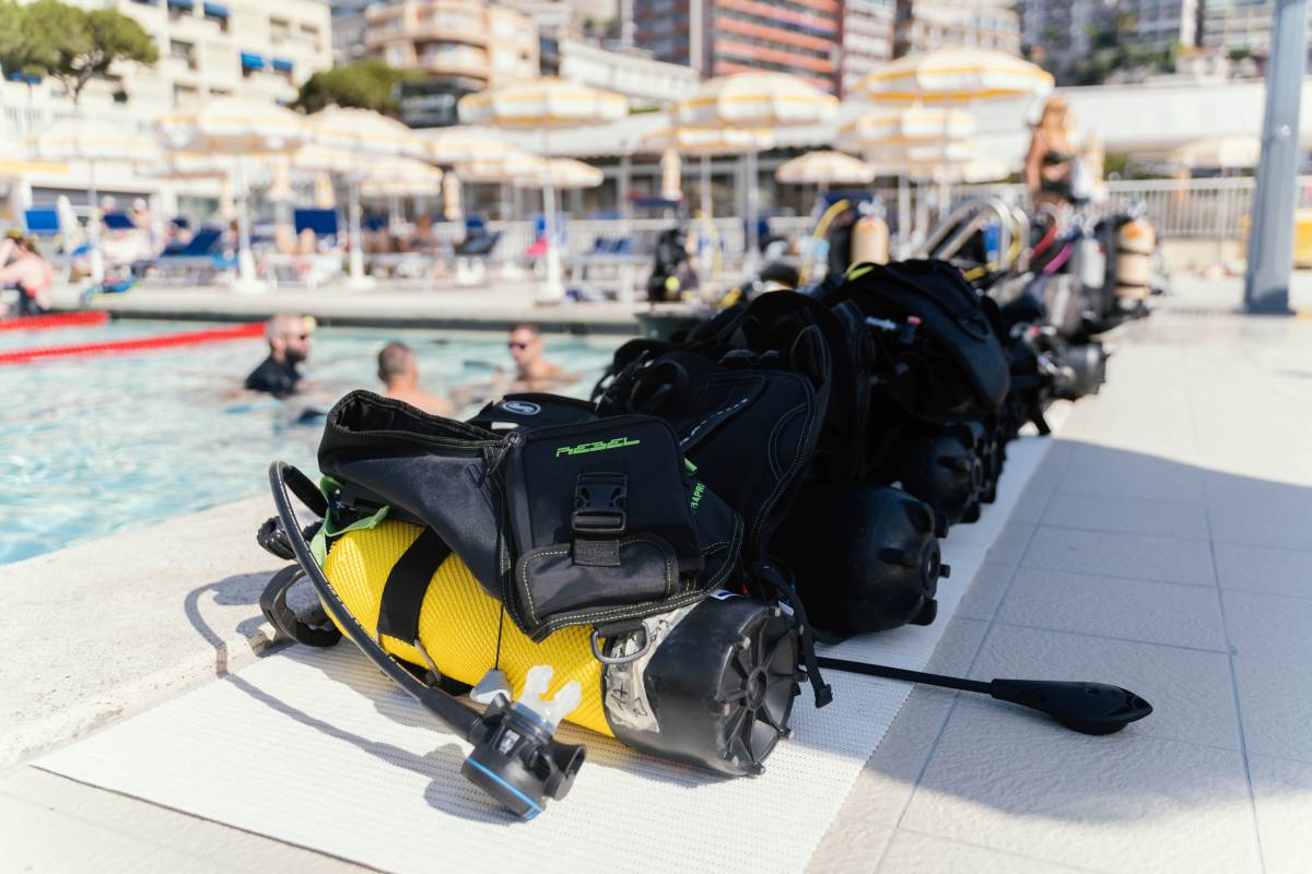 Learn how to Scuba Dive at Rainier III Nautical Stadium