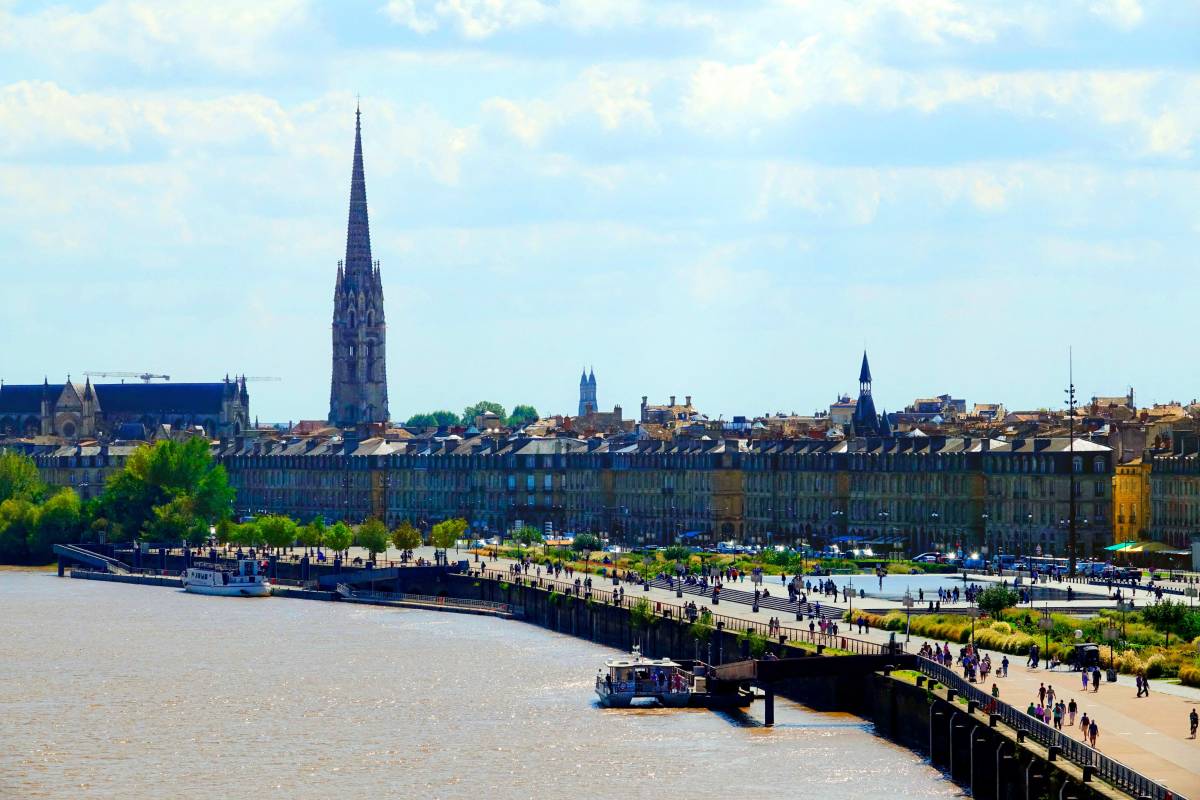 Bordeaux, A city of Stone and Vineyards