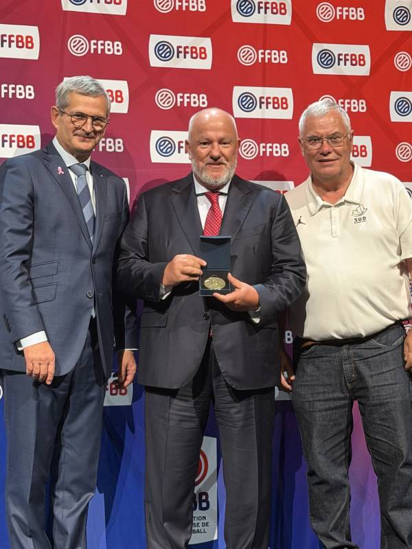 Founder of Monaco Basket receives French Basketball Federation’s Gold Medal