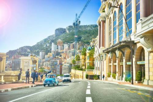 Government Updates Taxi Licence Rules to ensure “High Quality Service”